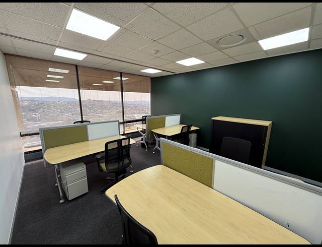40.60M² SERVICED OFFICE TO LET IN BRAAMFONTEIN WERF